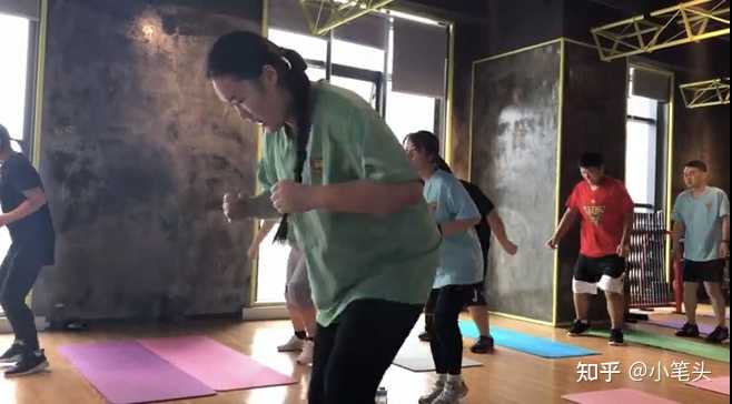 米兰健身房私教_米兰健身俱乐部_米兰房私健身教练是谁